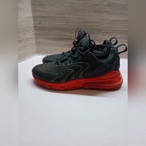 Nike Air Max 270 React Men’s Sneakers | Size 9 | Red/Black